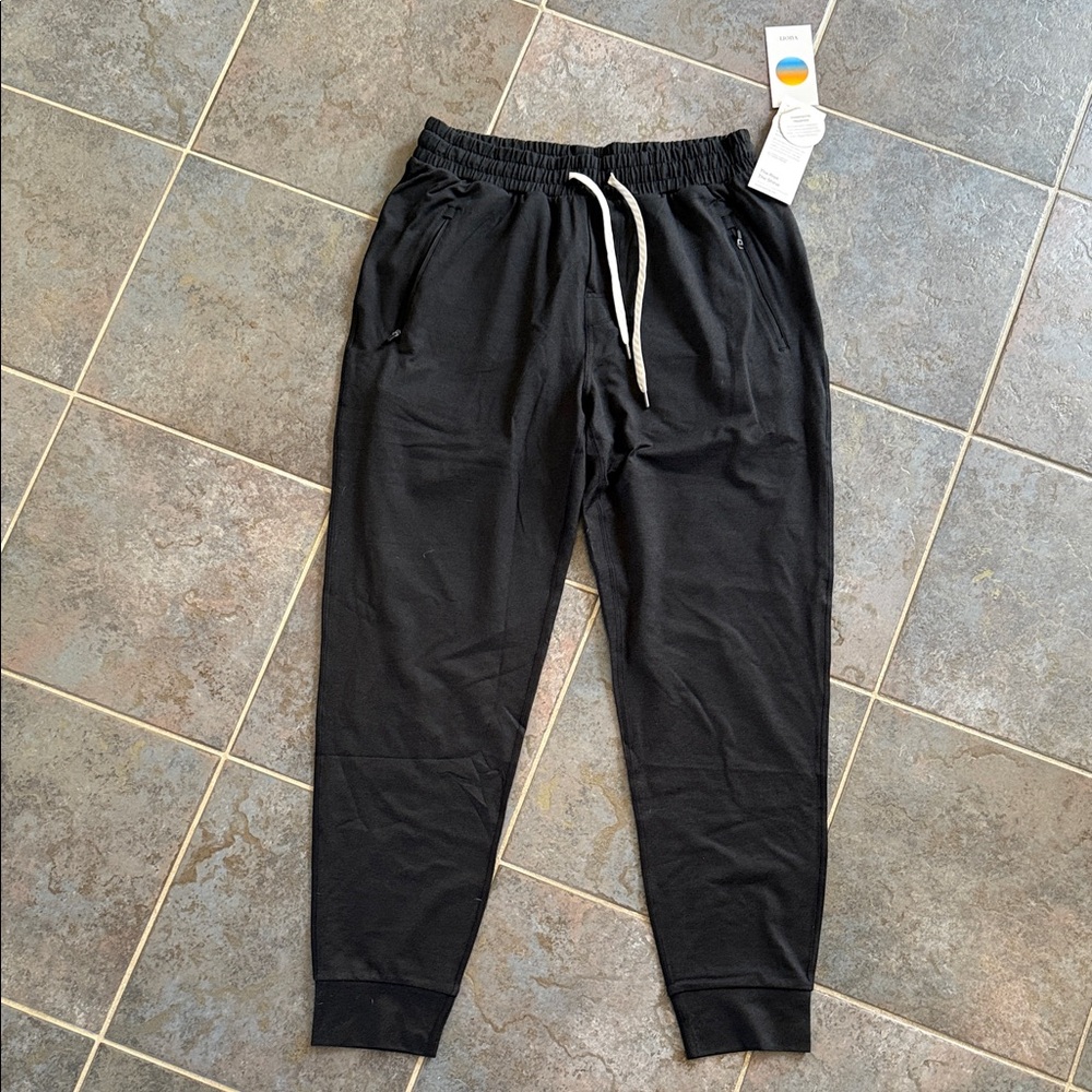 Vuori Charcoal Joggers with White Drawstring